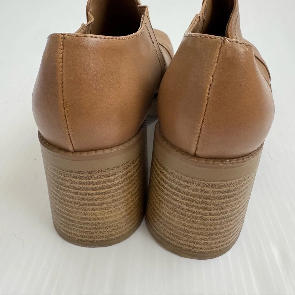 Vintage Maurices y2k Tan Block Heel platform faux leather size 9